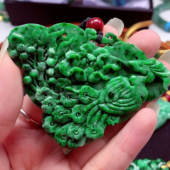 颈饰未镶嵌翡翠翡翠