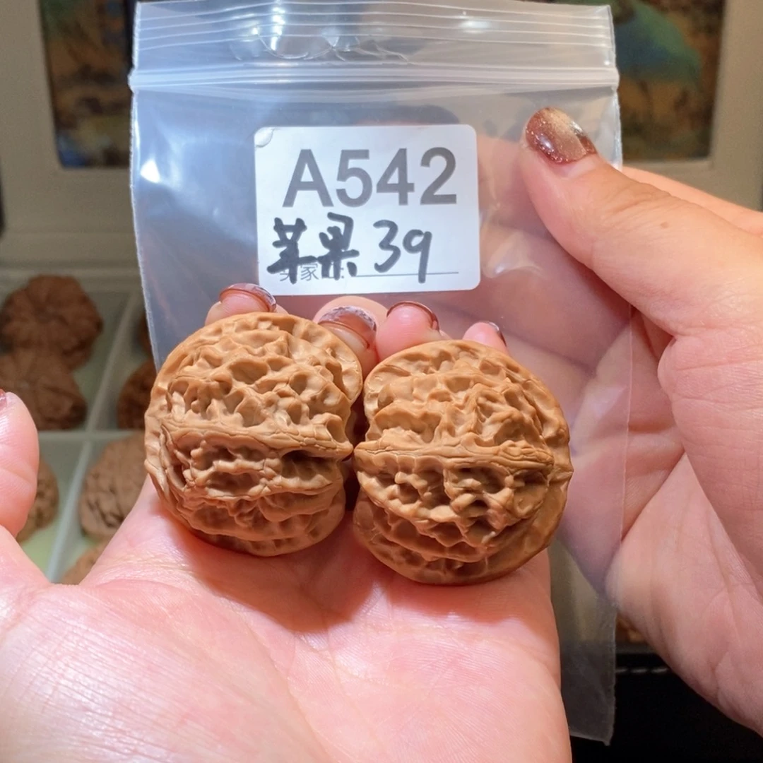 吊坠文玩核桃39全品苹果
