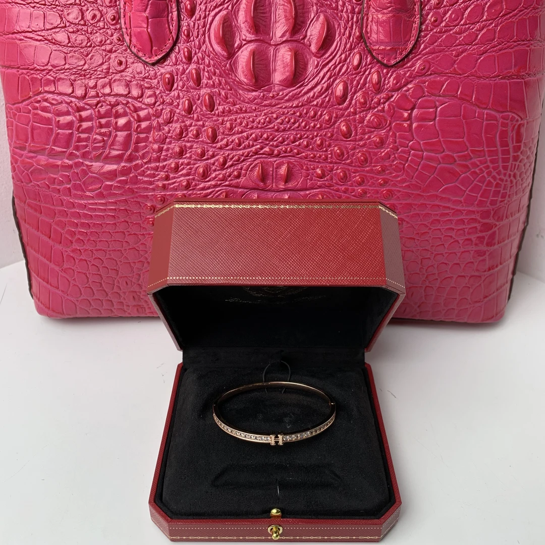 4025【LIANBANGH.K】 精致高级气质手镯