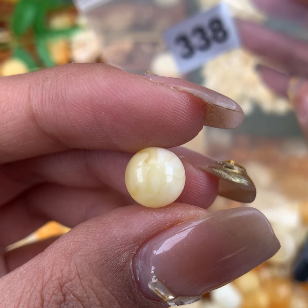 琥珀珠宝奇石未镶嵌9.0