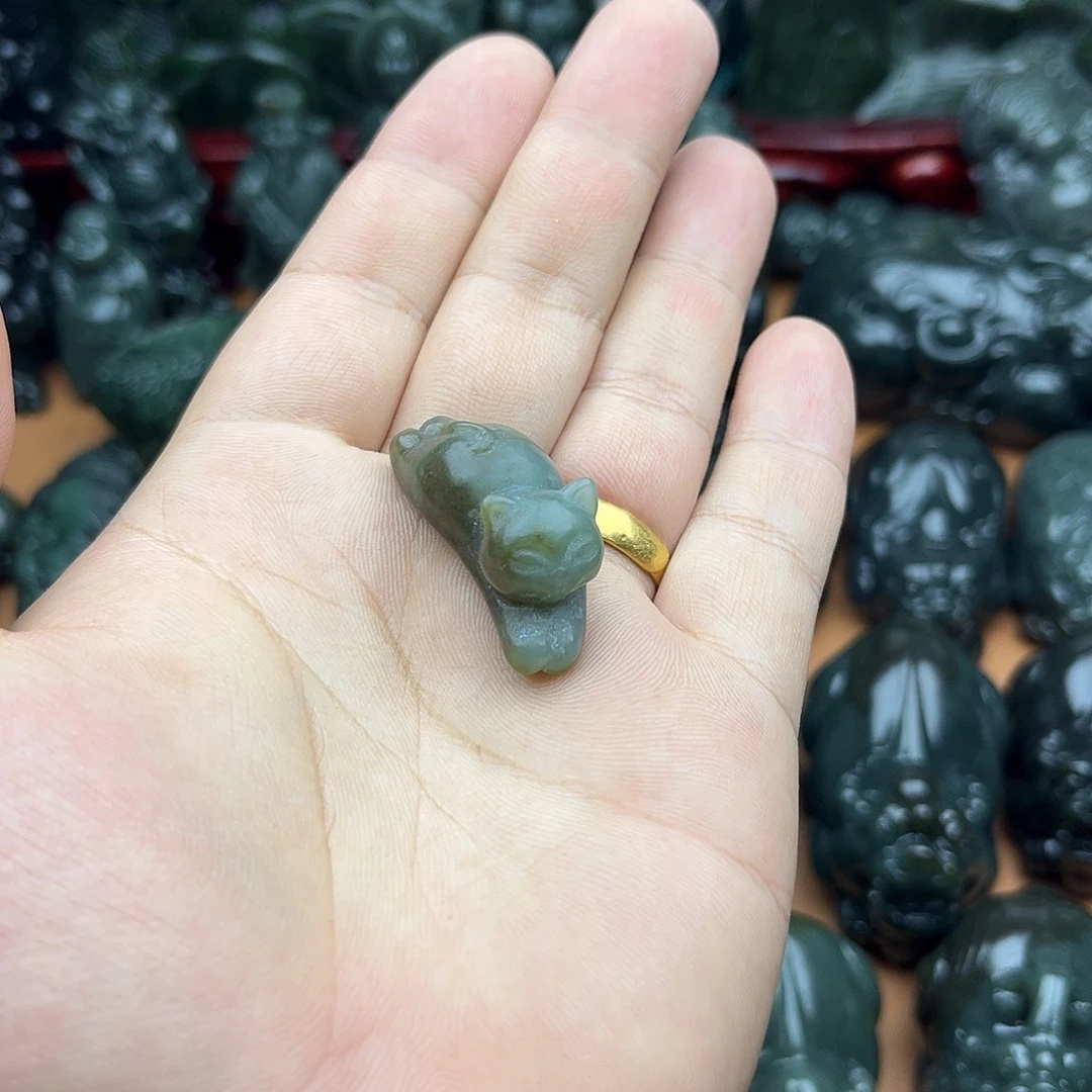 和田玉未镶嵌挂件