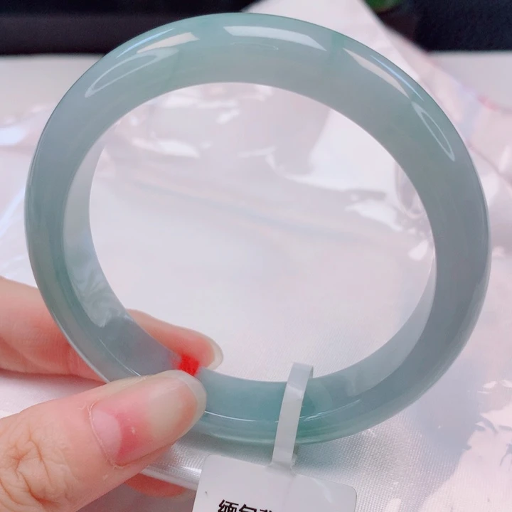 翡翠未镶嵌手镯55圈