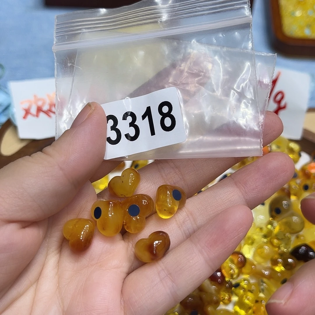 ****嘟琥珀未镶嵌珠宝奇石