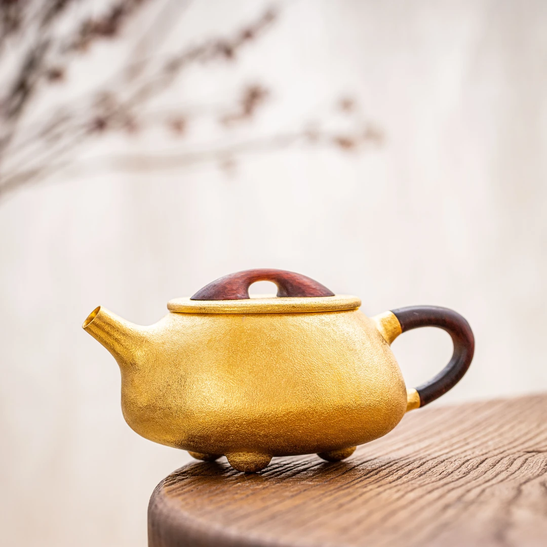 蜂鸟工坊 名匠优选 木把木钮扁圆形镀金小壶 MJYX1083