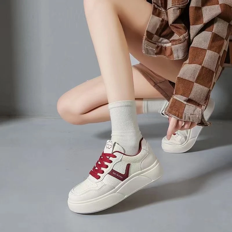 2024新款时尚百搭小白鞋