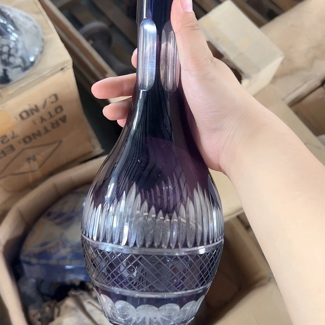 用***9水晶玻璃高脚款微瑕一个