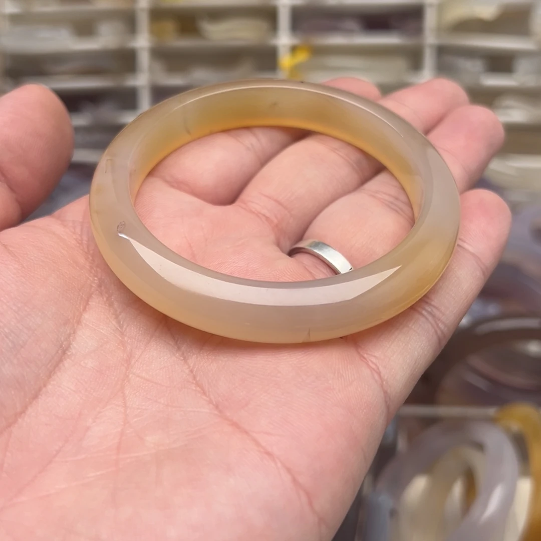 玛瑙/玉髓未镶嵌手镯58.8圈口出单号运费10不退