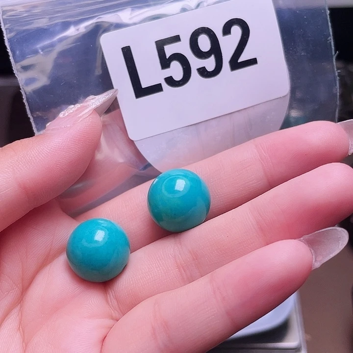 湖北十堰原矿绿小松