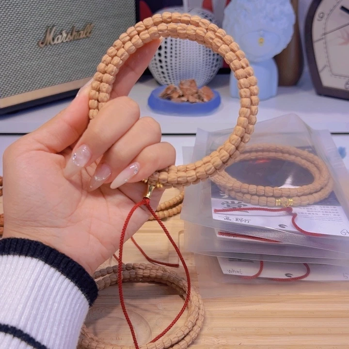 w***?吊坠柏香籽/百香籽