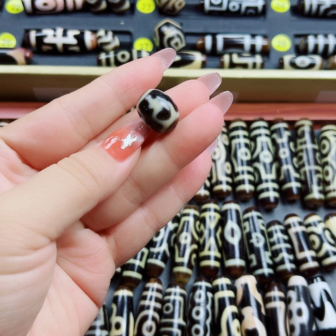 未镶嵌颈饰玛瑙/玉髓