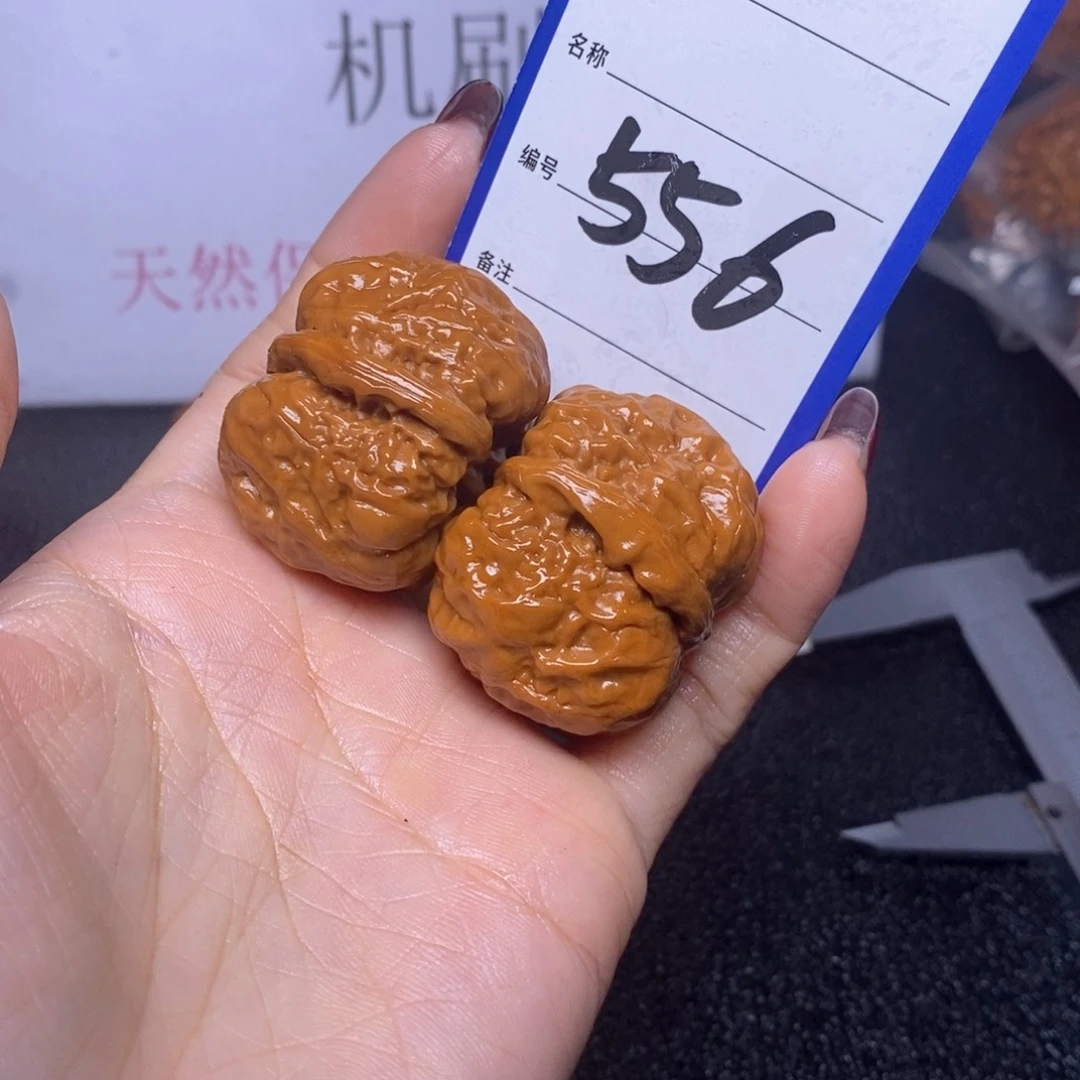 文玩核桃把件7****人556/36蛤蟆头