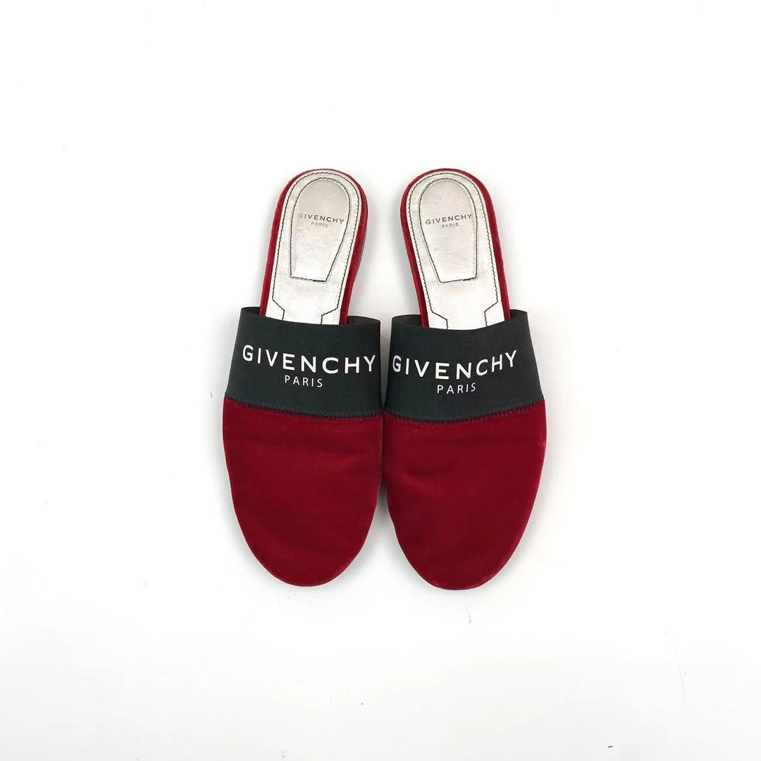 95新 Givenchy/纪梵希  pp762 红丝绒logo半拖 36码