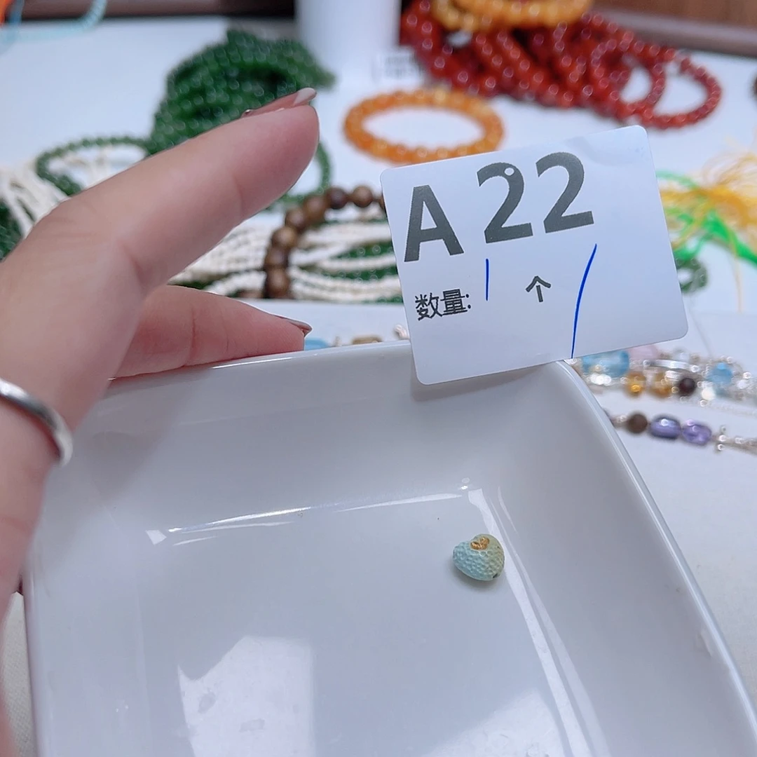 未镶嵌珠宝半成品水晶A22。