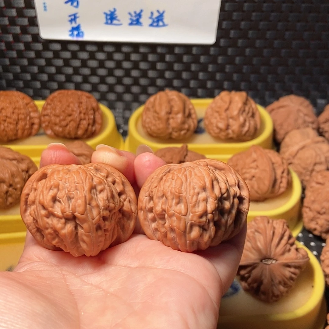 牛***文玩核桃吊坠磨盘A7