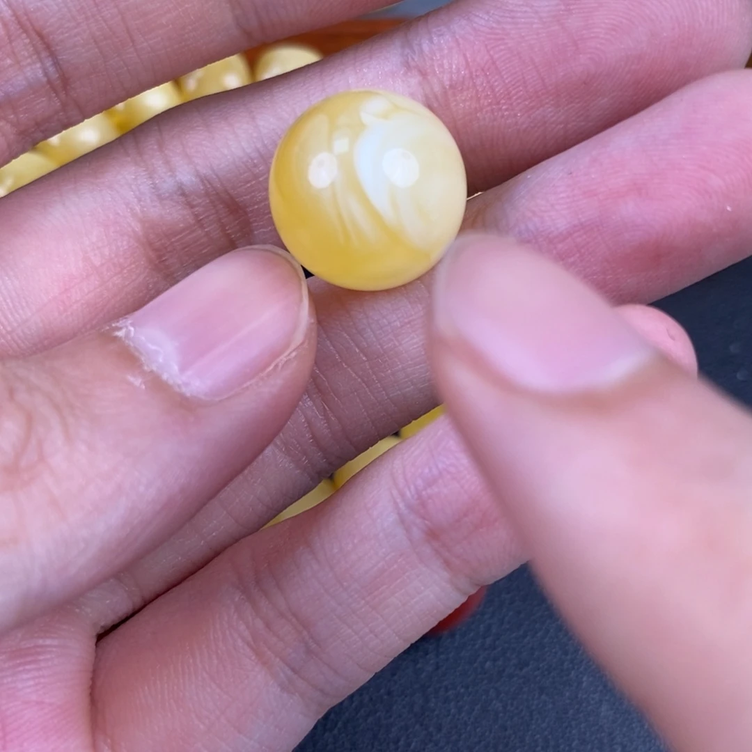 琥珀未镶嵌裸石68