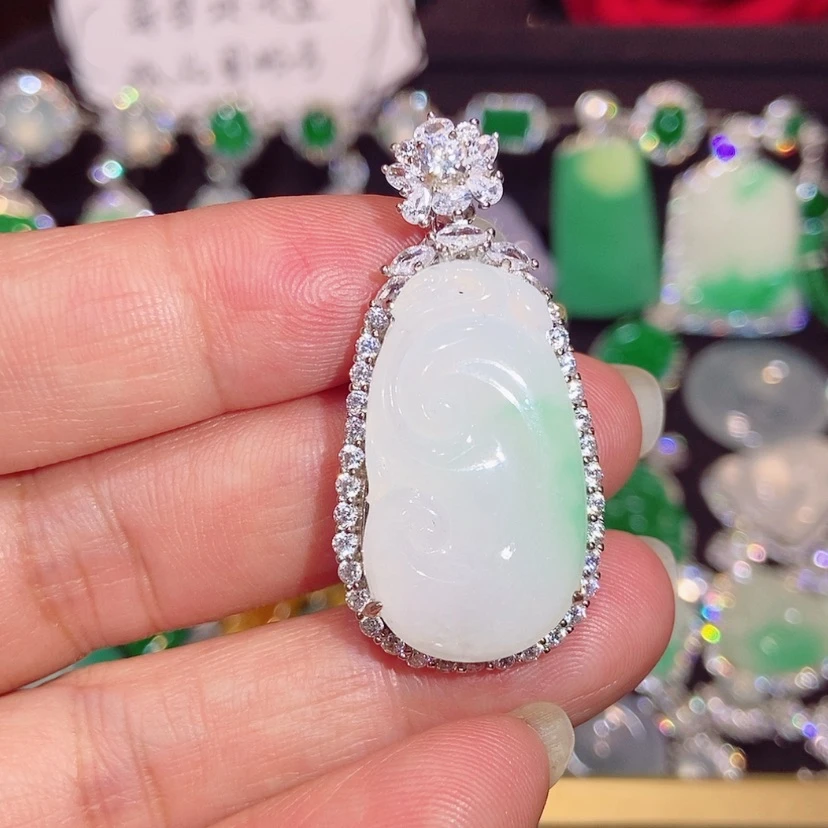 【闪购商品】颈饰未镶嵌翡翠天然翡翠