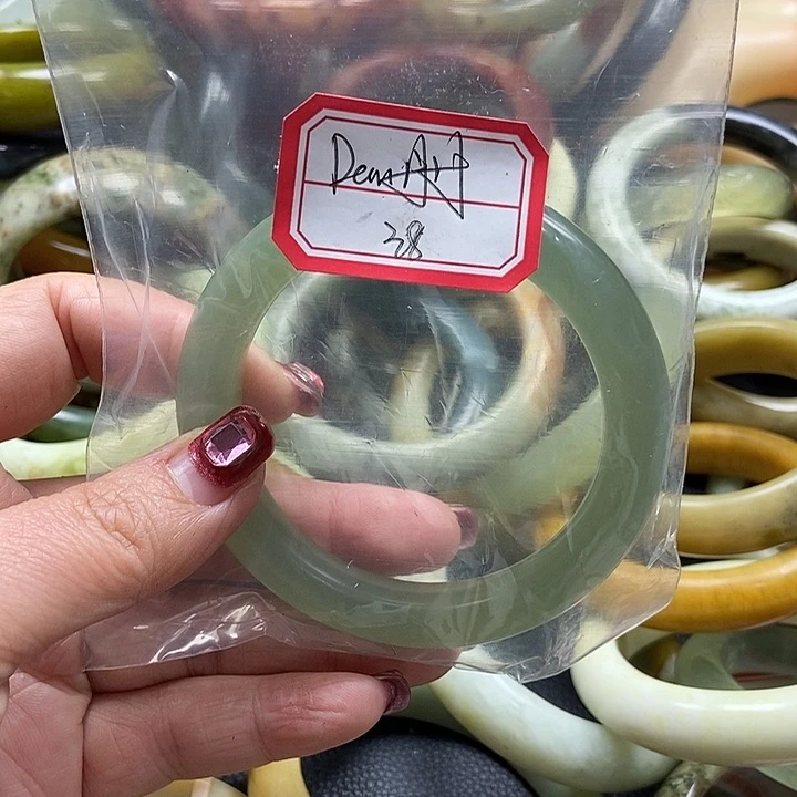 蛇纹石玉手镯未镶嵌D****✨