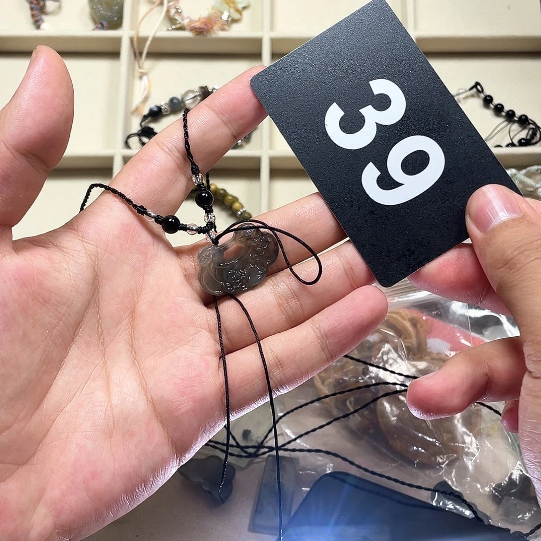 合金蛇纹石玉颈饰