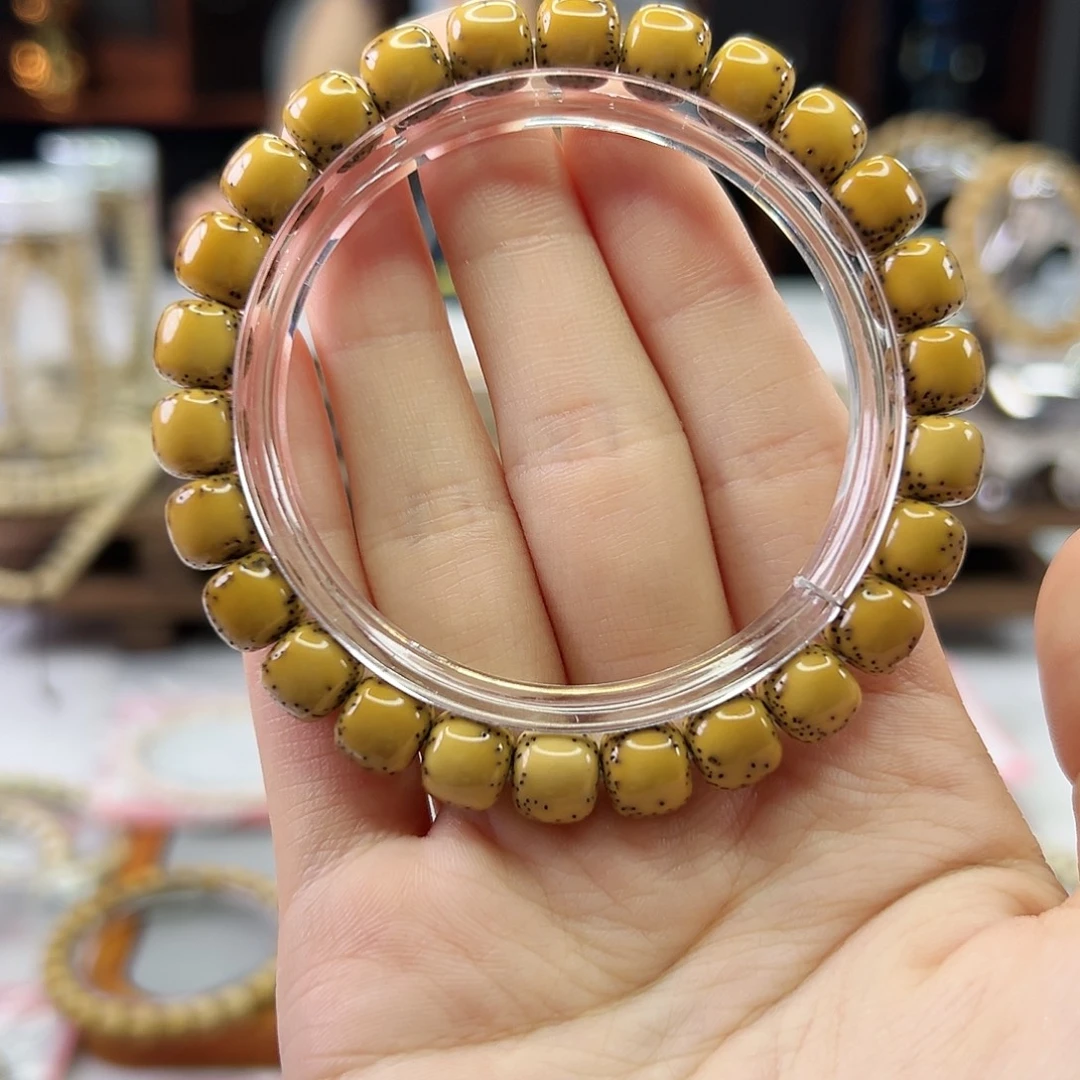 吊坠星月菩提Ll.9x8贯穿大光头 鸡油黄 金标 毕业级