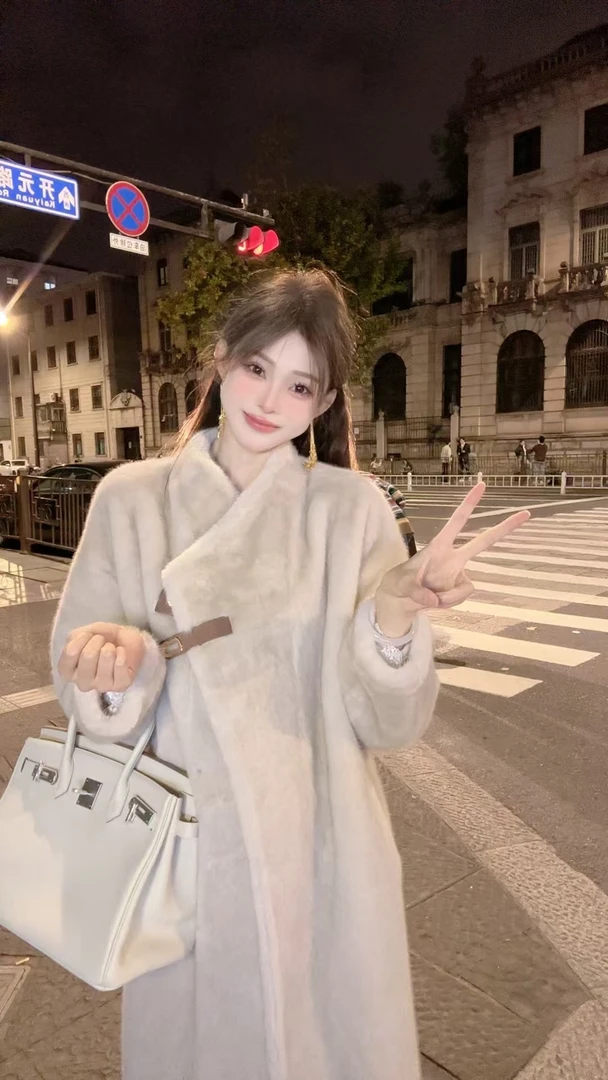 【曼曼专属 】女款冬季气质时尚长款毛毛外套-846