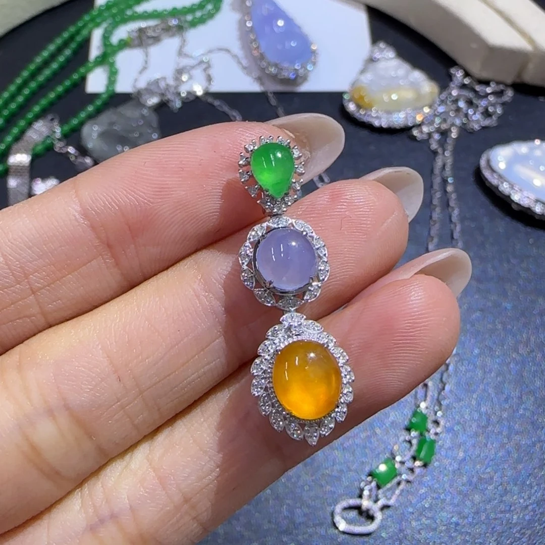 翡翠18K金镶嵌颈饰精品