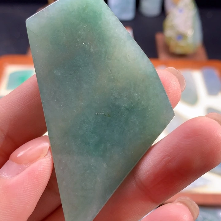 翡翠未镶嵌挂件天然