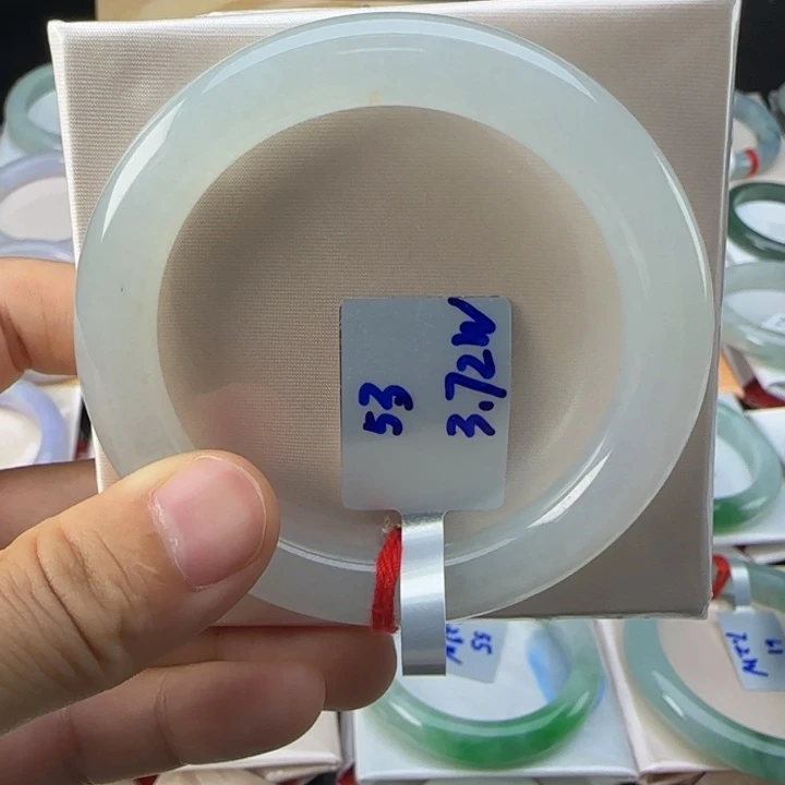 未镶嵌手镯翡翠翡翠手镯