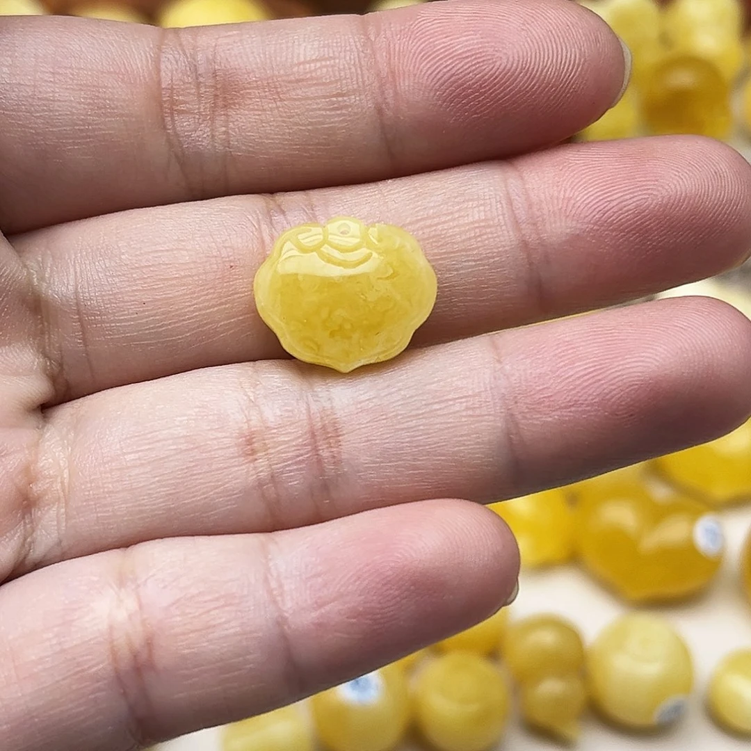 蜜蜡未镶嵌裸石天然