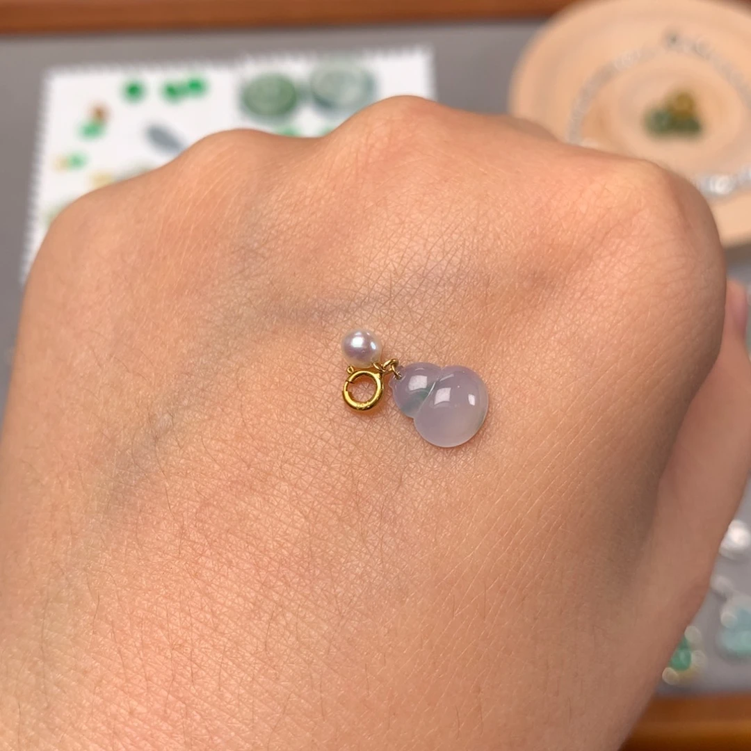 翡翠颈饰18K金镶嵌咖*控