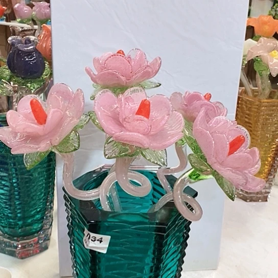 琉璃花瓶高45厘米宽9厘米