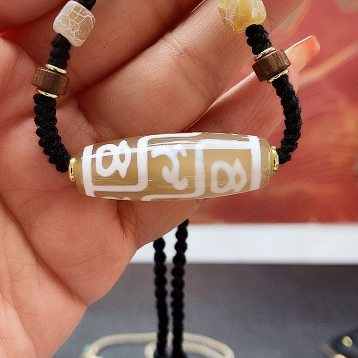 玛瑙/玉髓颈饰合金