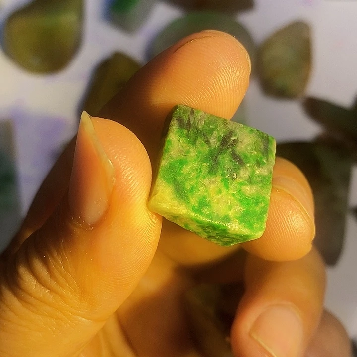 翡翠散珠天然翡翠A货挂件