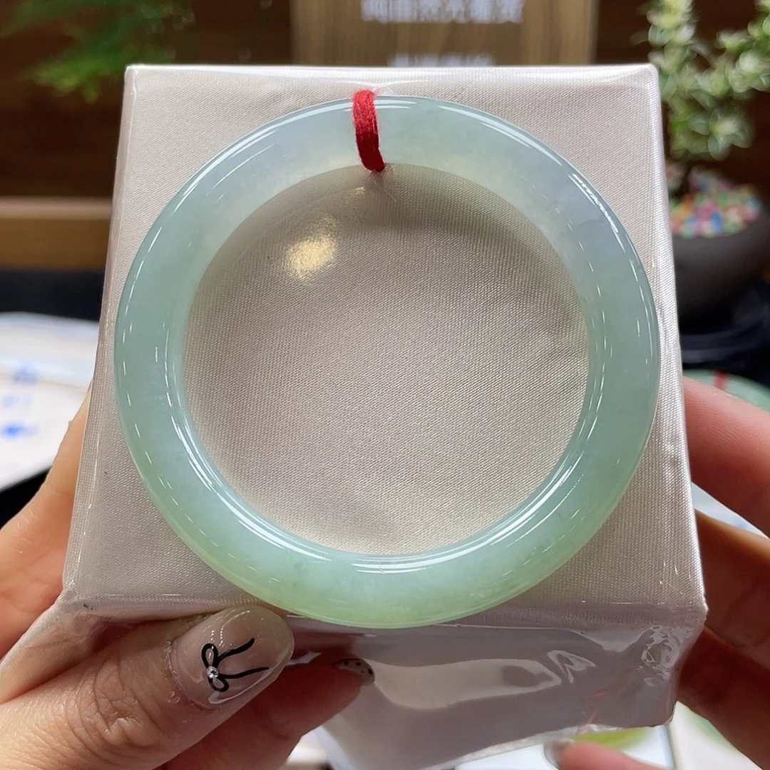 翡翠未镶嵌手镯19 号