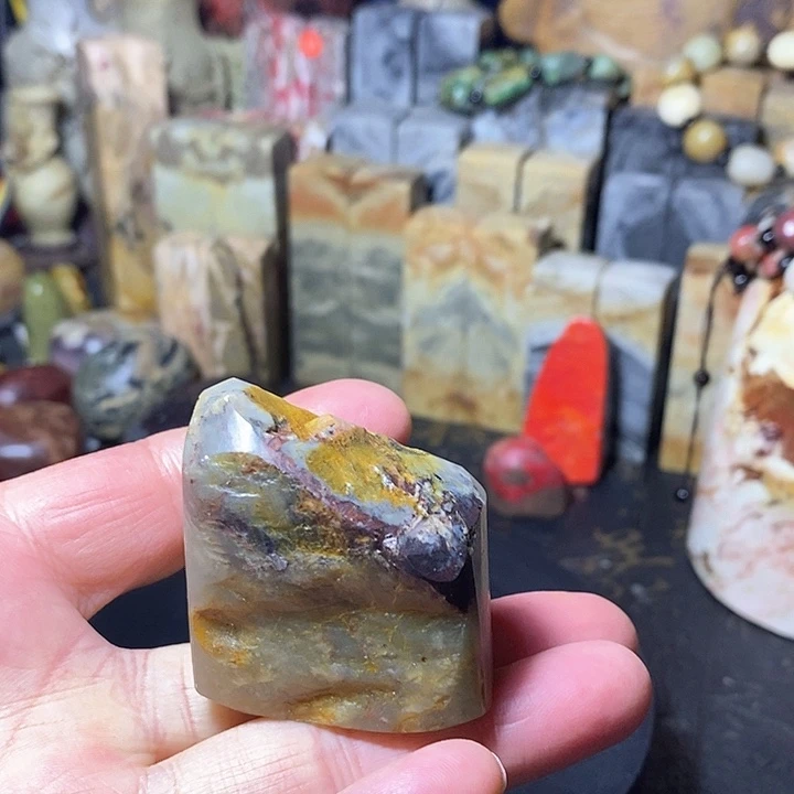 昌化鸡血石昌化石