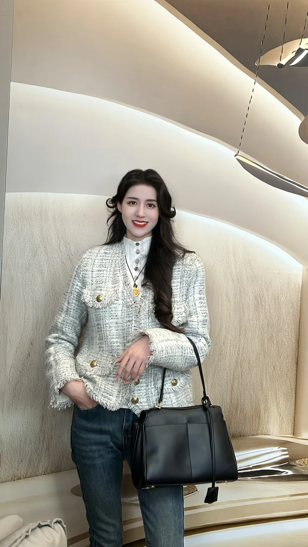 2025新款时尚百搭经典气质围巾棕色