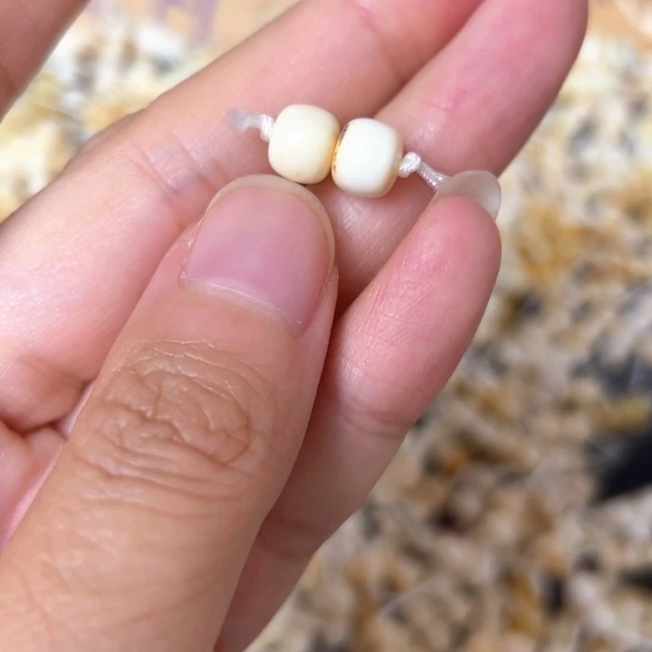 裸石蜜蜡未镶嵌7mm一对