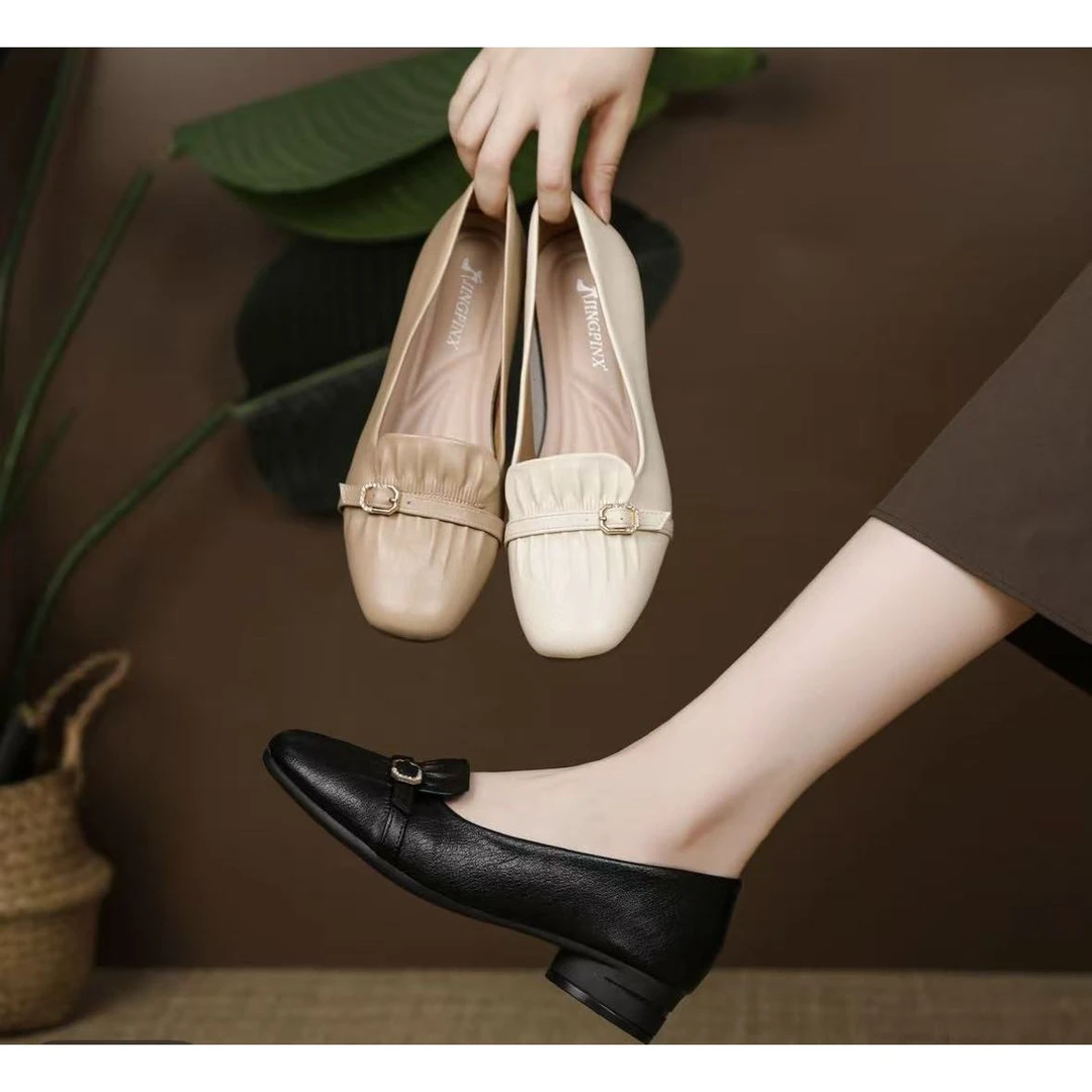 新款百搭气质中跟单鞋浅口时尚方头小皮鞋爆款