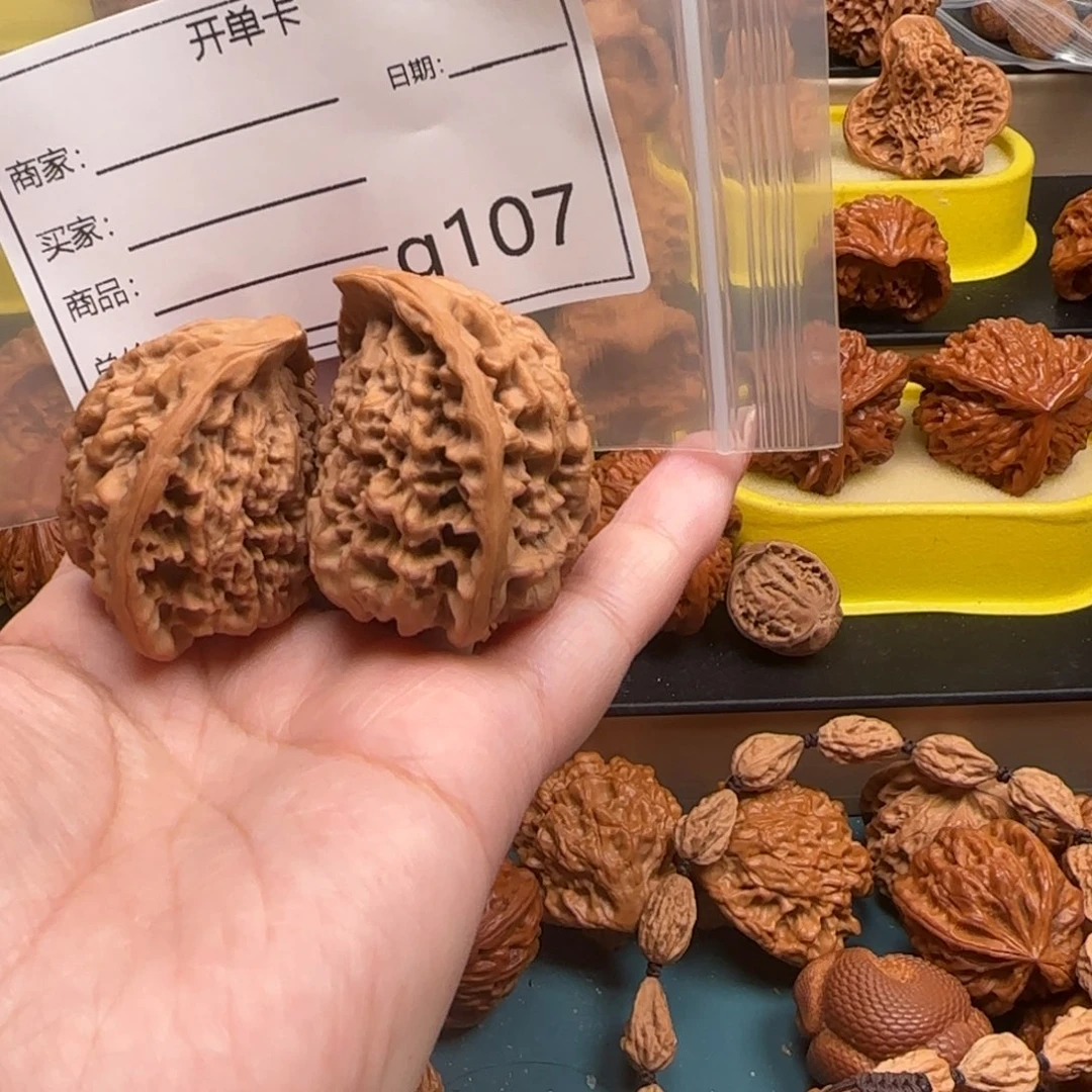 果***把件桃核文玩的好