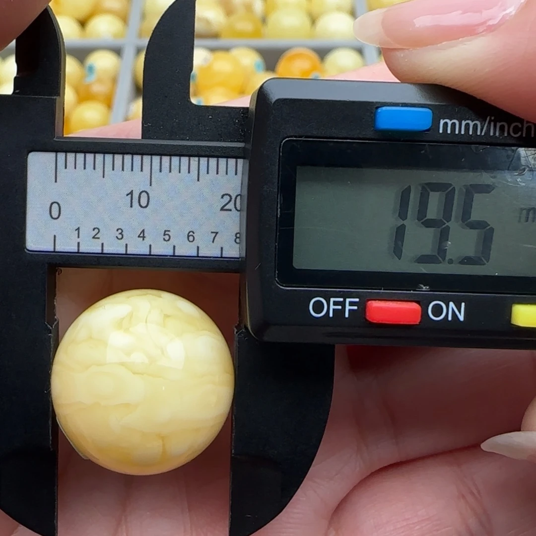 蜜蜡未镶嵌裸石浓白浓蜡妖花珠子