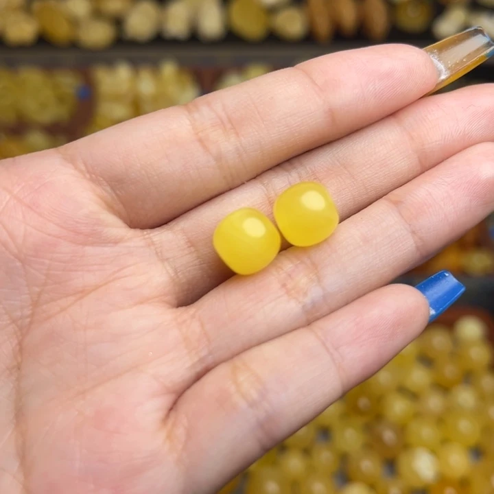 蜜蜡未镶嵌珠宝奇石169-天然蜜蜡原矿老型珠一对