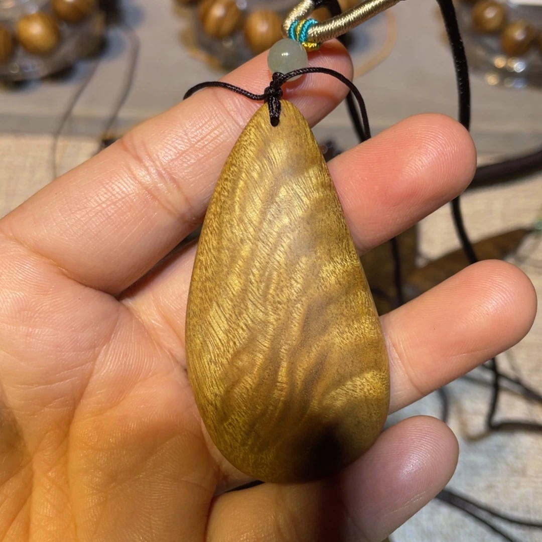 用***1楠木（金丝楠）其他吊坠