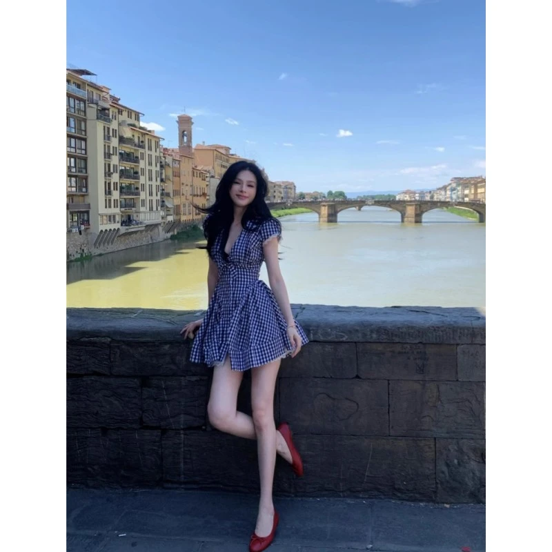 夏季复古法式气质小个子显瘦小众设计感辣妹连衣裙女2025新款夏季