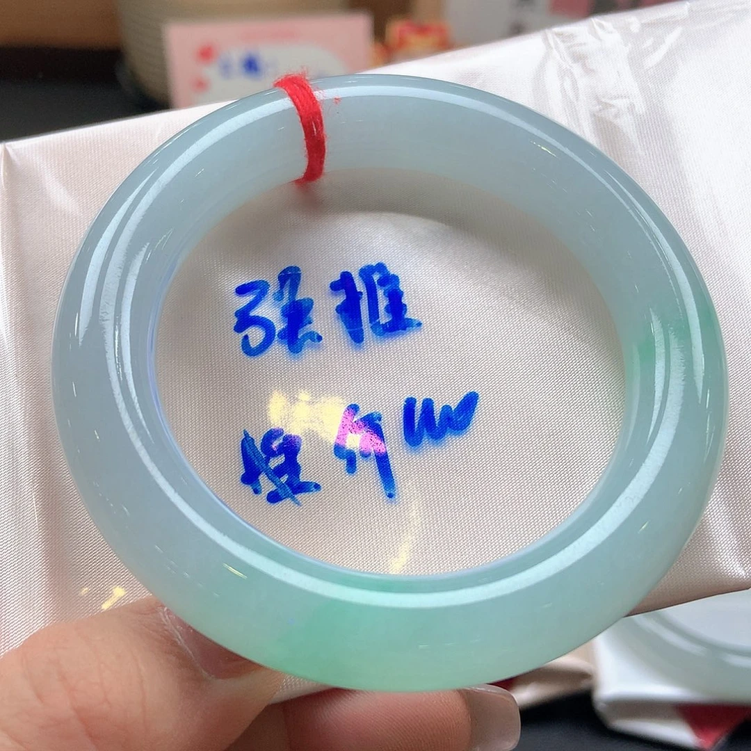 翡翠未镶嵌手镯22号