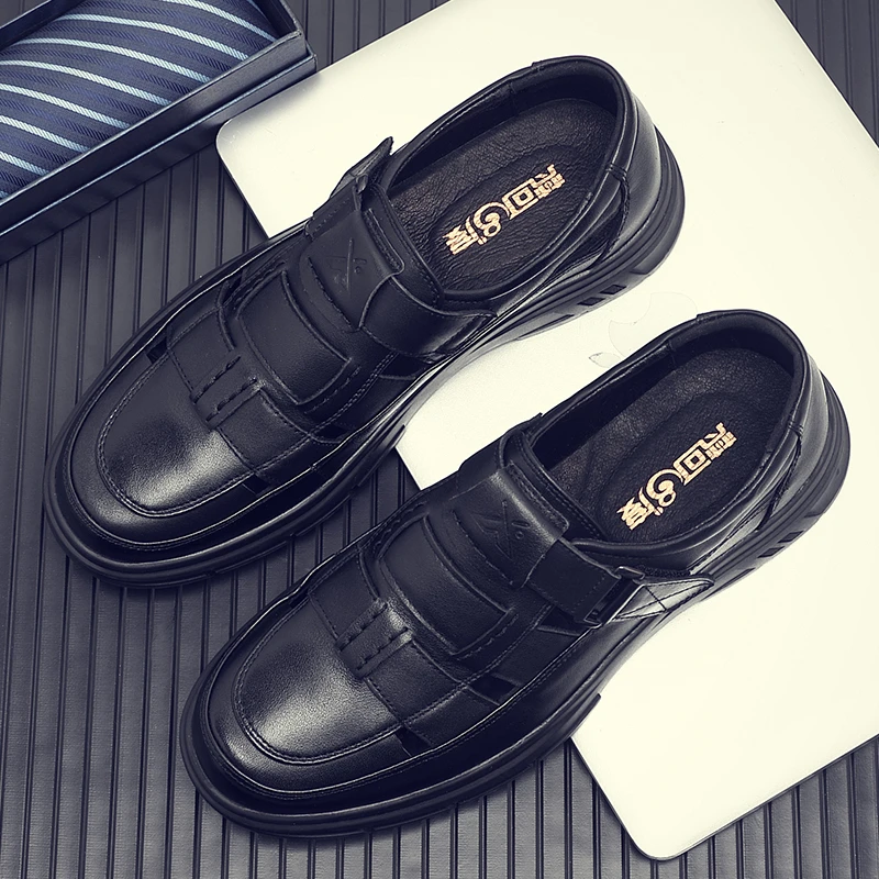 新款透气男士镂空皮鞋金属扣休闲百搭夏真皮凉鞋软底中老年爸爸鞋