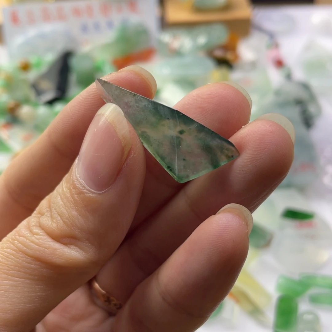 定制翡翠未镶嵌天然缅甸翡翠