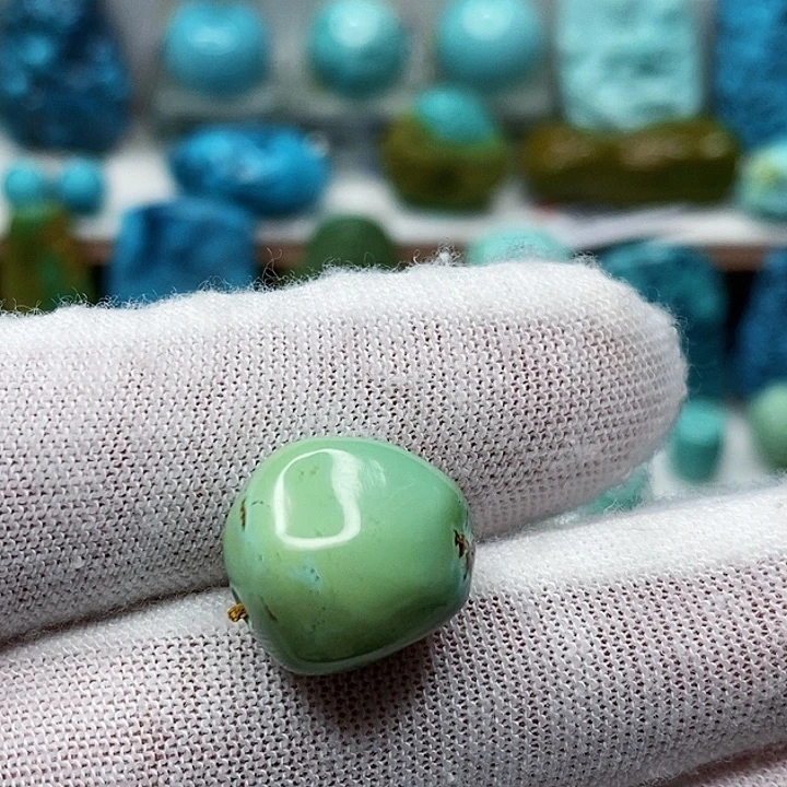 绿松石未镶嵌天然原矿 地大质检