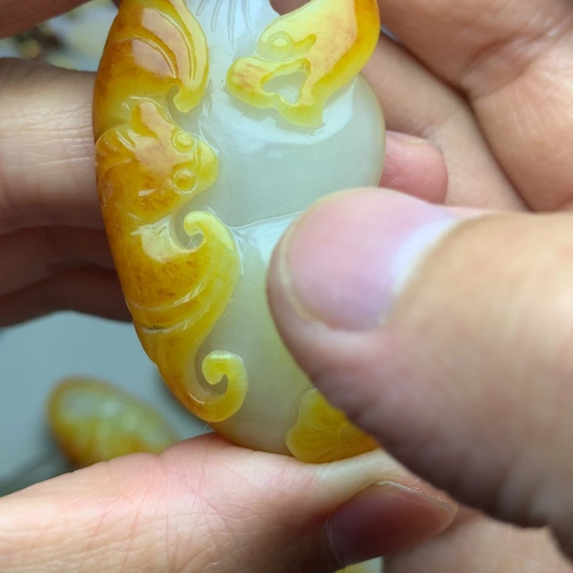 【闪购商品】颈饰未镶嵌和田玉