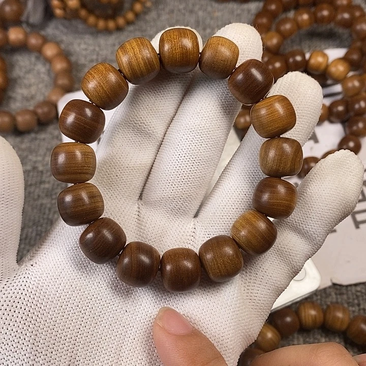 檀香木手串/手链老山檀香黑肉满纹树心老料13/14沉水