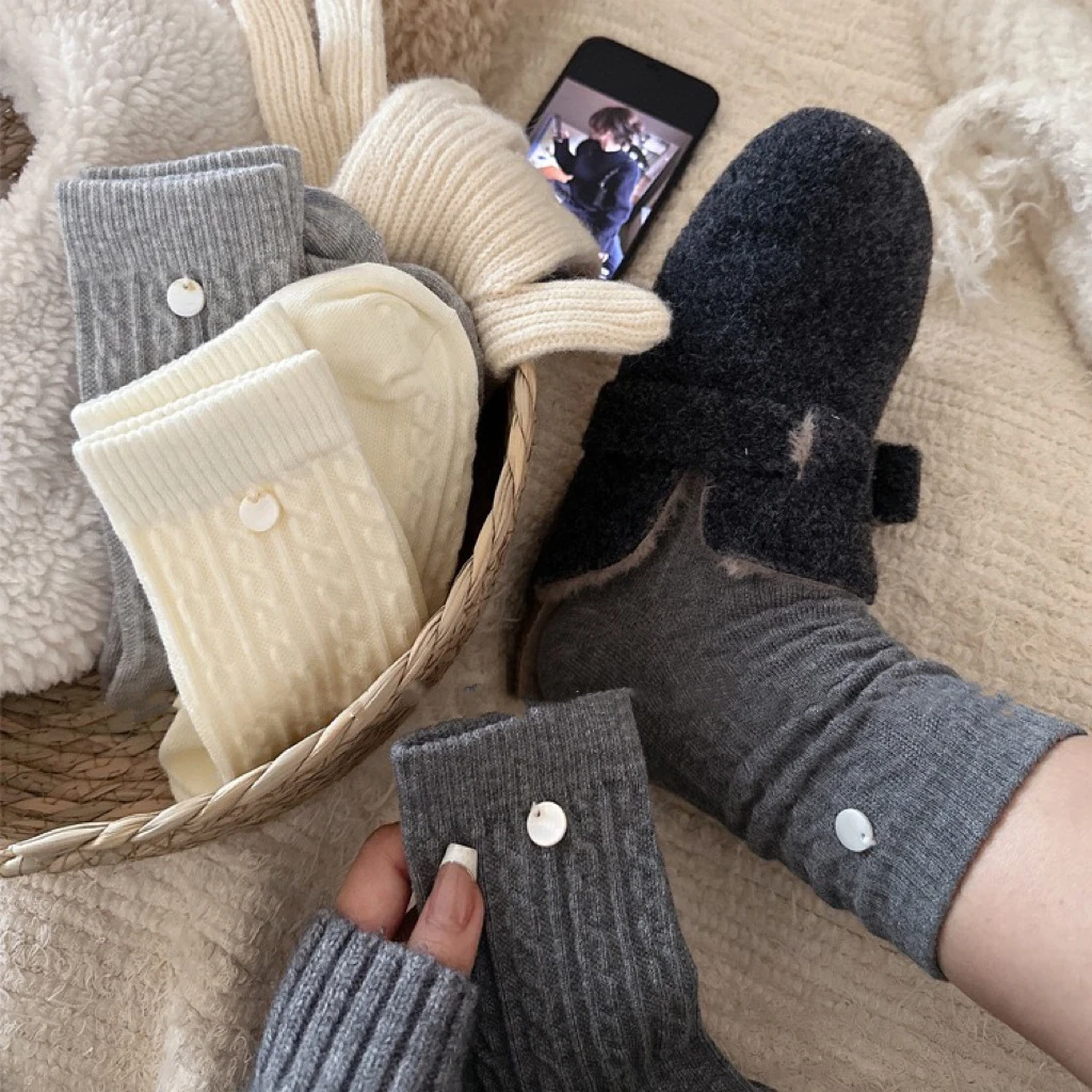 冬厚麻花纹贝母黑白灰保暖纯色日系袜子女棉中筒百搭学院风个性潮