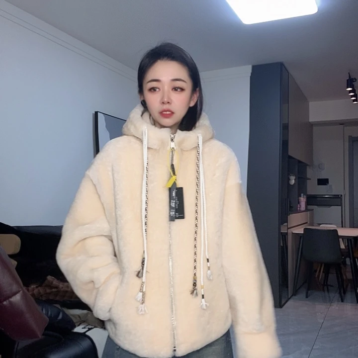 绵羊皮美丽奴皮毛一体M130斤左右